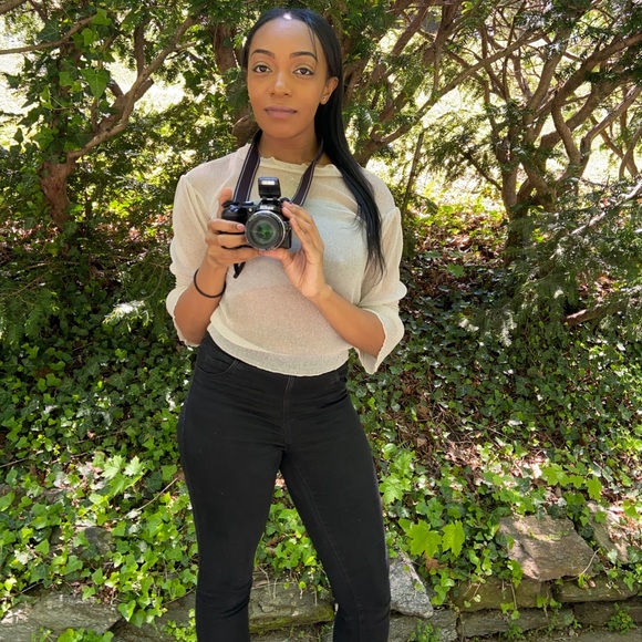 Meet your Posher, Dara - Picture 1 of 1